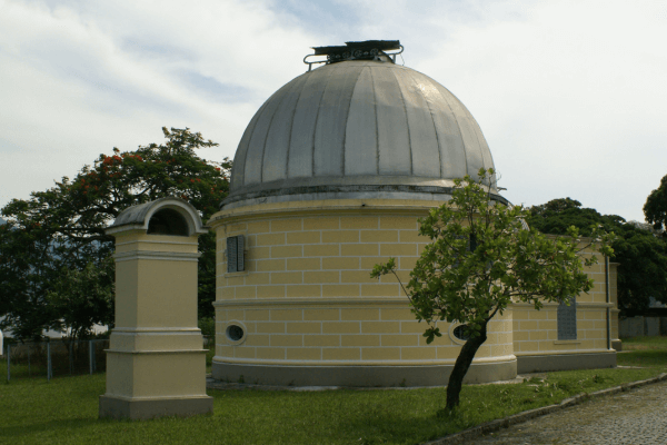 O Observatório Nacional e a Saga do Cometa 31Atlas